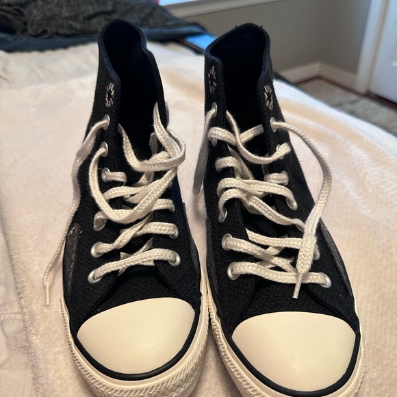 Women’s Converse chuck Taylor sneaker size 9.5 EUC - Picture 4 of 6